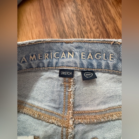American Eagle Outfitters Light Blue High-Rise Straight Jeans - Picture 3 of 7